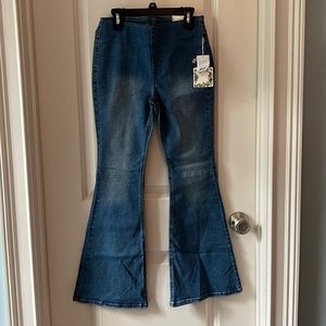 NWT Chelsea & Violet girls flare jeans size L